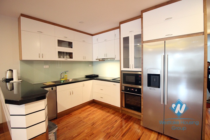 New and modern 3 bed apartment for rent in Truc Bach